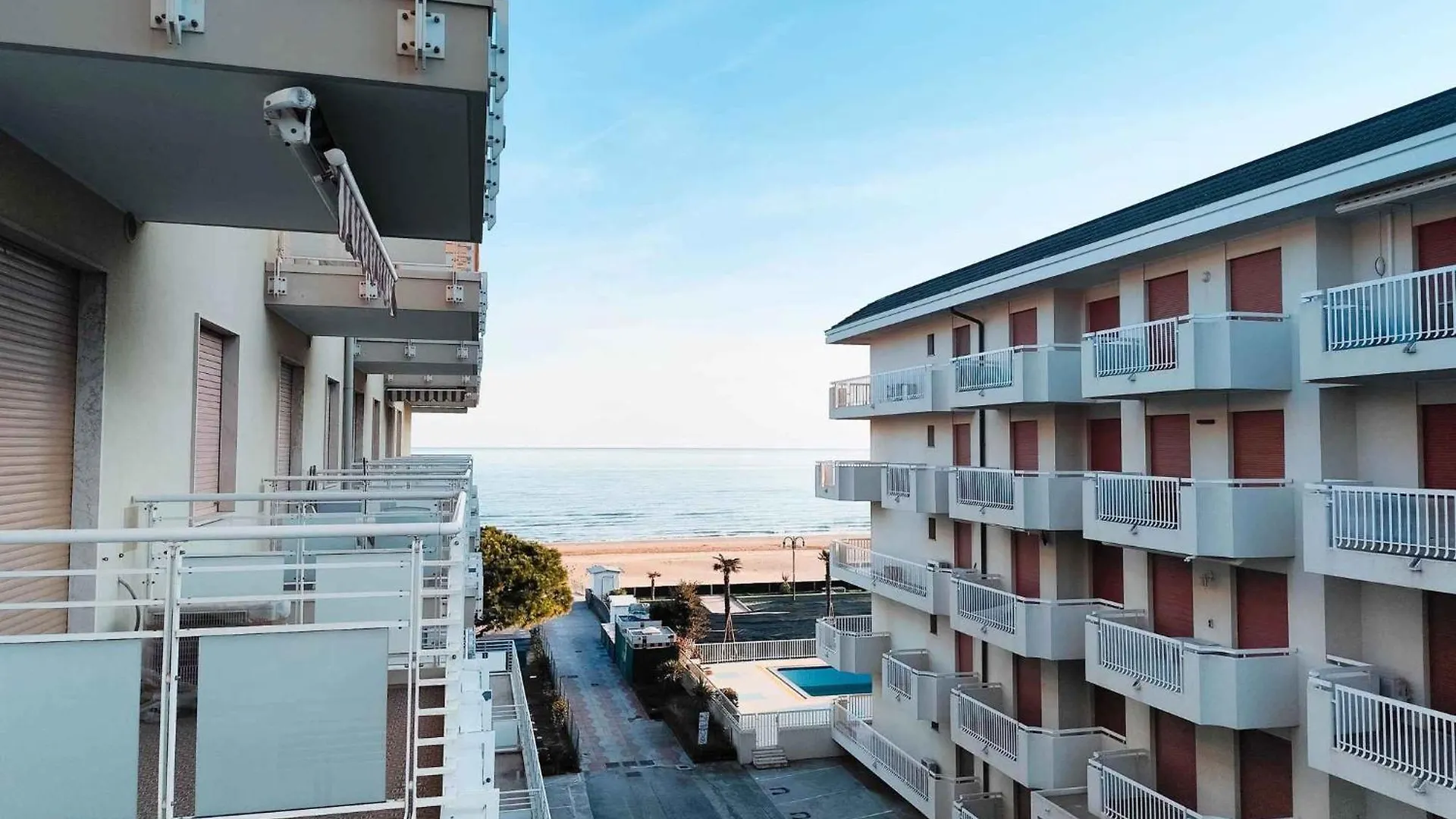 Apartments In Lido Di Jesolo 25357