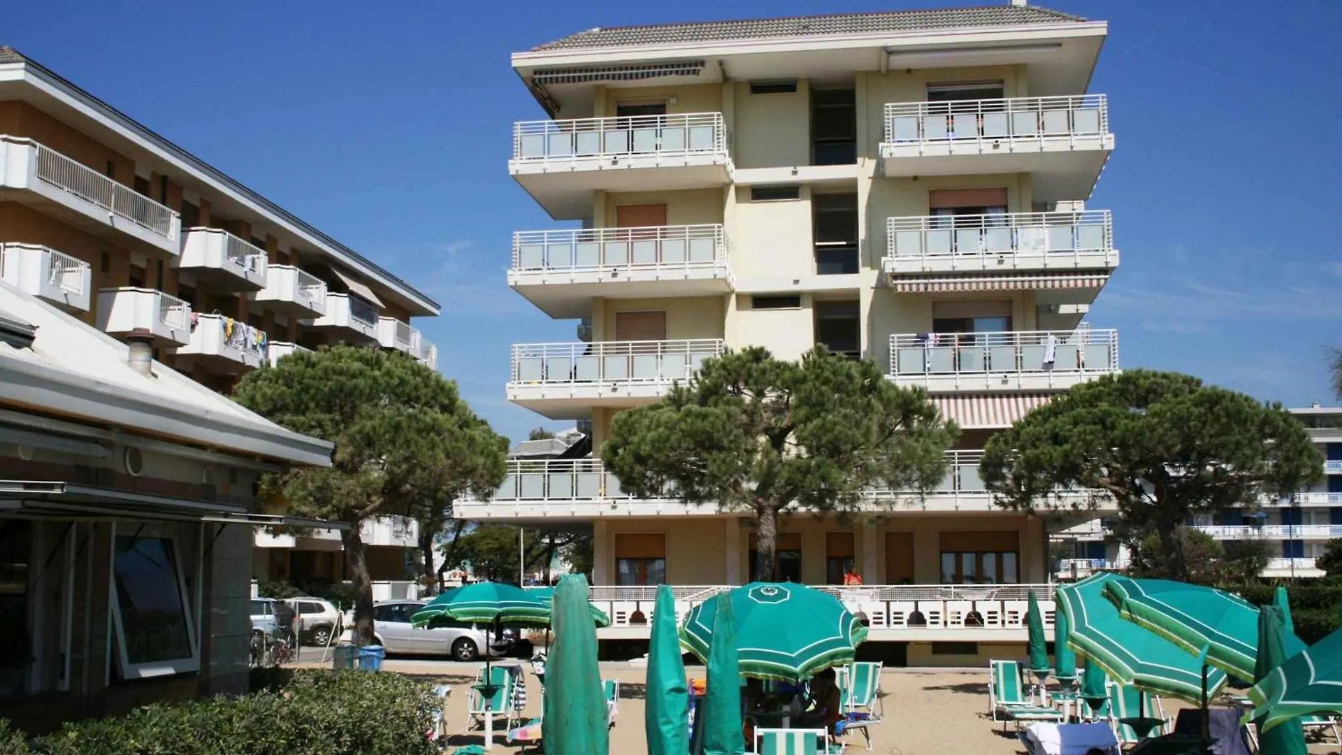 Apartments In Lido Di Jesolo 25357
